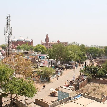 Krishnam Guest House Mathura Exteriér fotografie