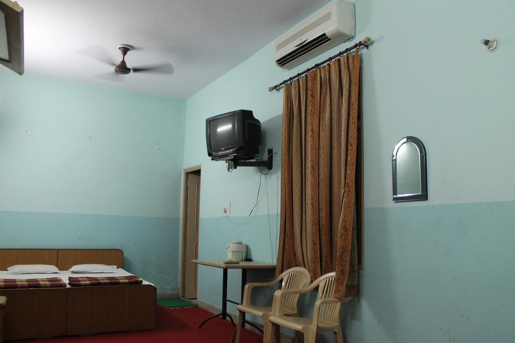 Krishnam Guest House Mathura Exteriér fotografie